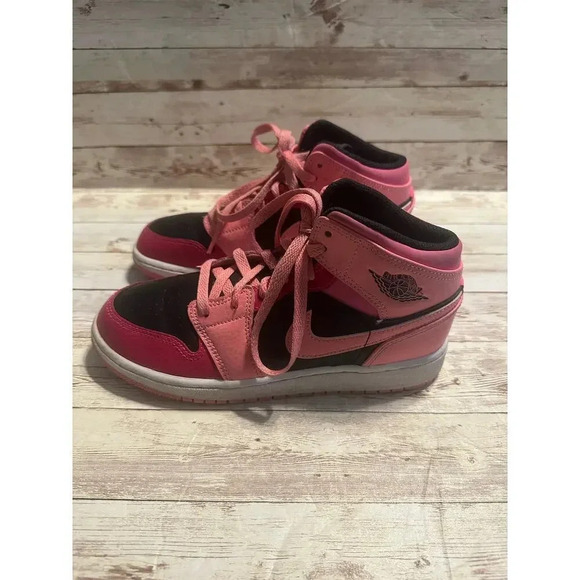 Nike Air Jordan 1 Mid Size 4.5Y Black Jump Man Two Tone Pink Black Swoosh - Picture 5 of 12